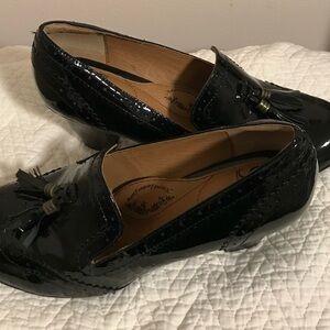 Patent leather shoes